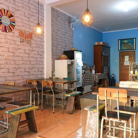 Balini 9 Hostel Denpasar Exteriér fotografie