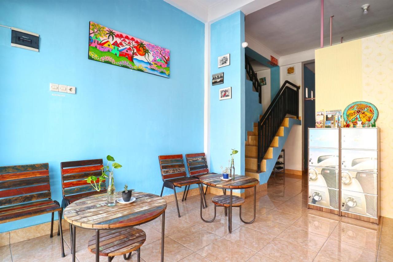 Balini 9 Hostel Denpasar Exteriér fotografie