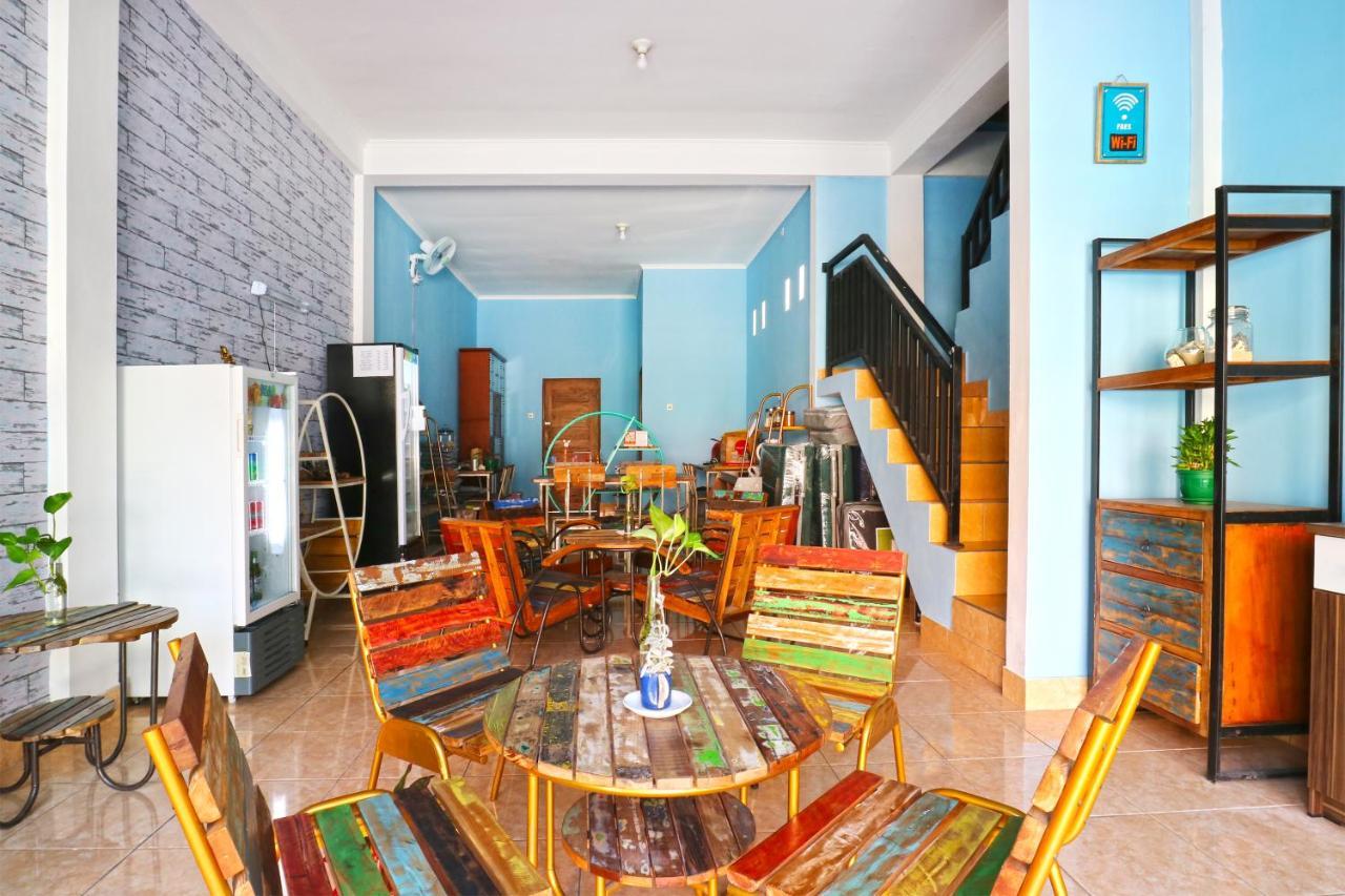 Balini 9 Hostel Denpasar Exteriér fotografie