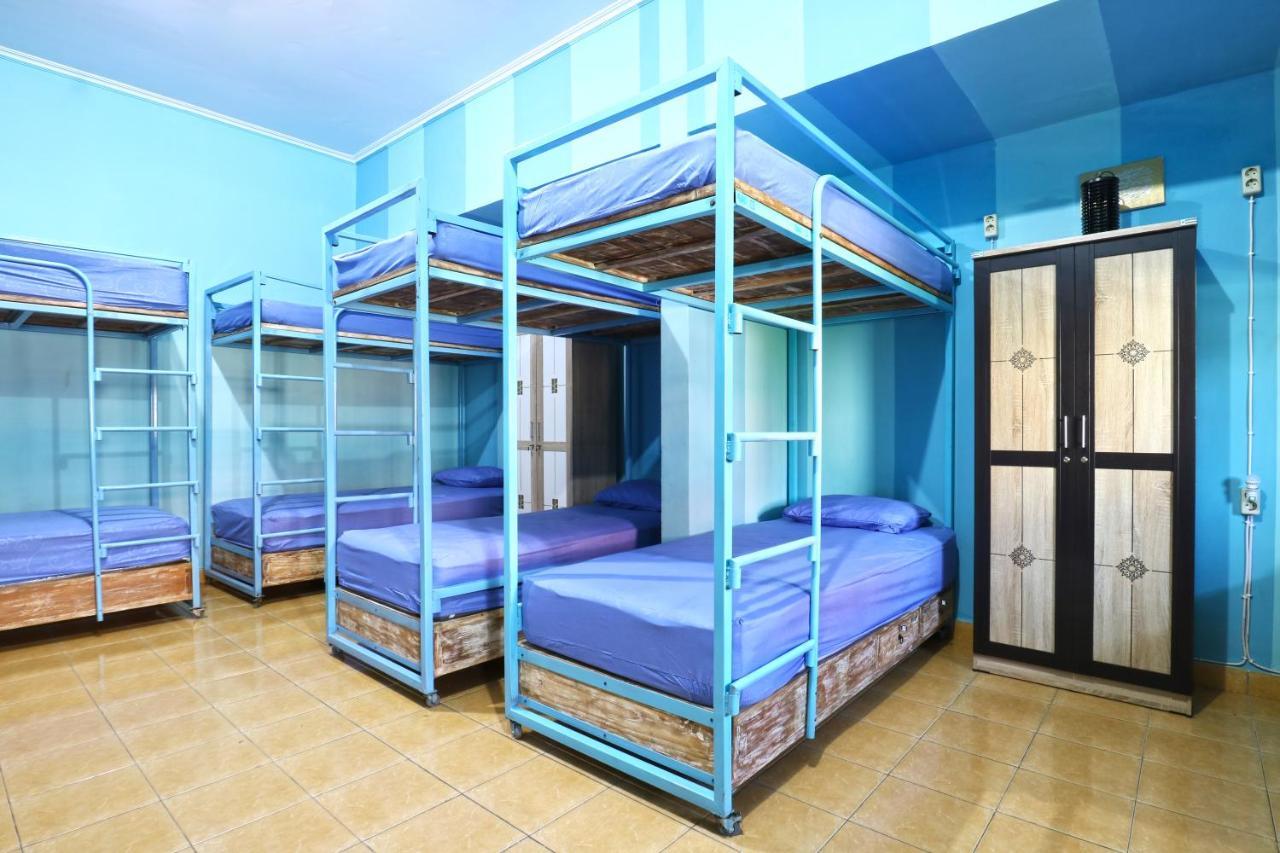 Balini 9 Hostel Denpasar Exteriér fotografie