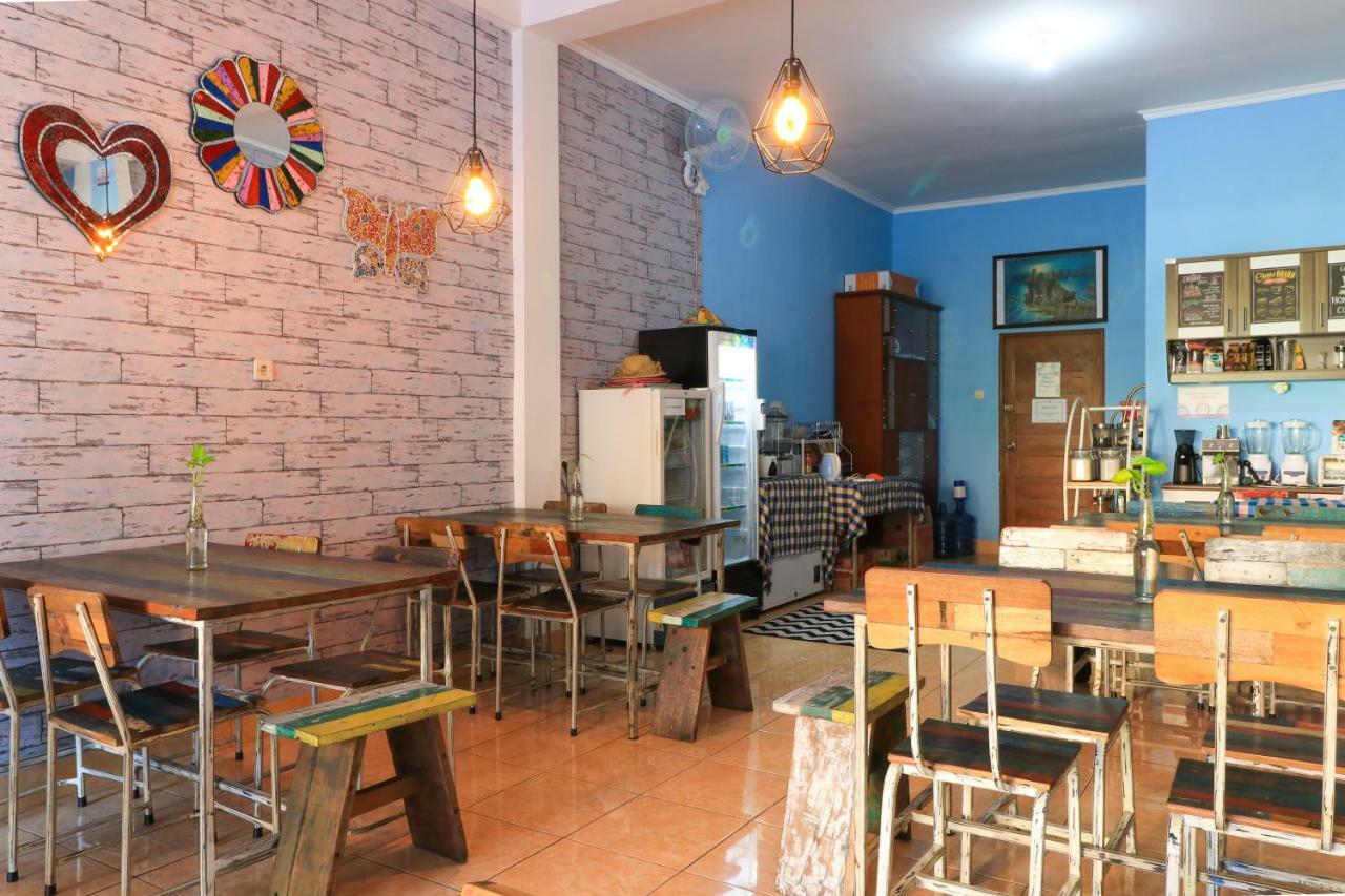 Balini 9 Hostel Denpasar Exteriér fotografie